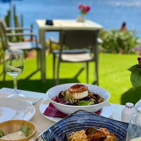 Апартаменты Chic Feel - Oceanfront, Heated Pool *